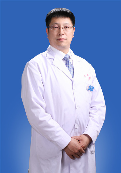 胸外科专家——于福田