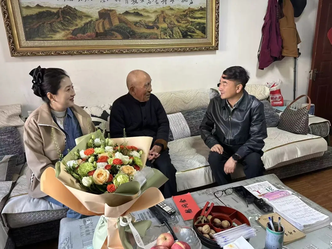 1762389895520915.jpg 640.webp (1).jpg